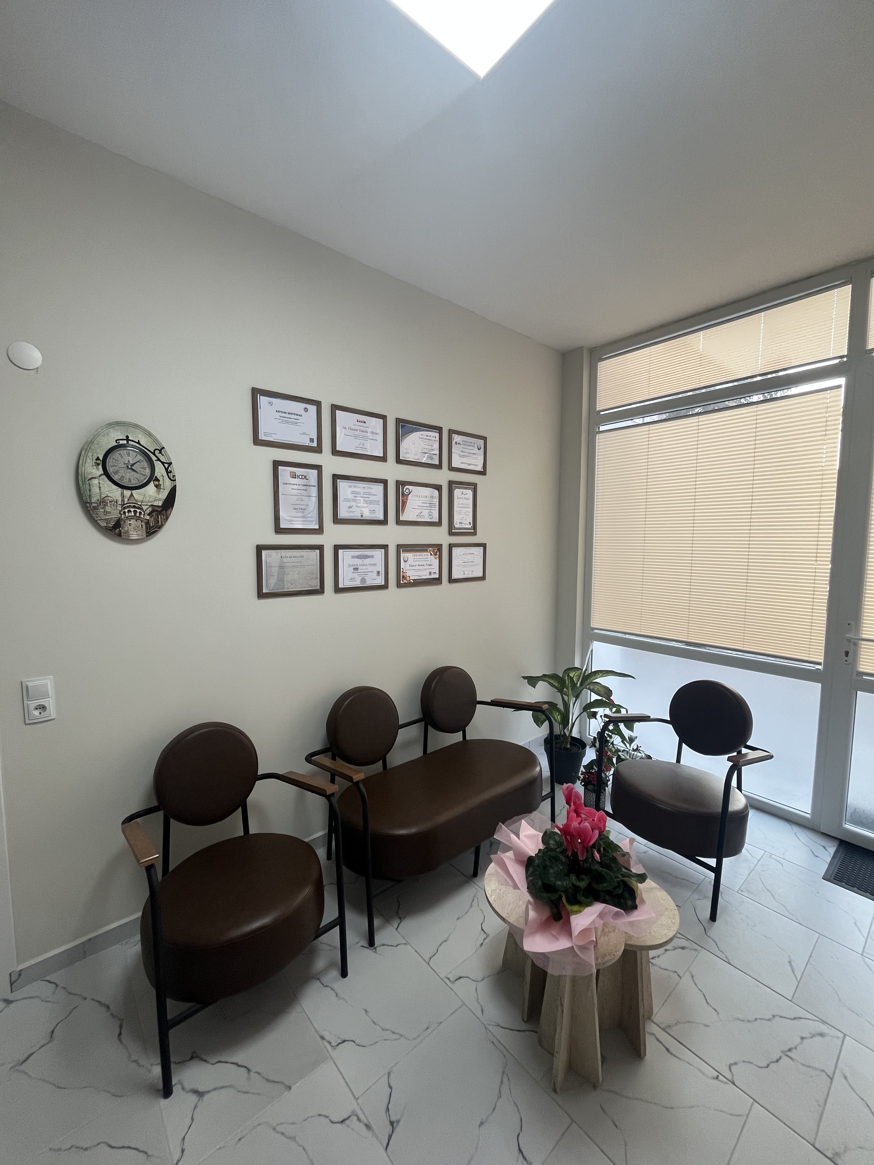 Bekleme Salonu
